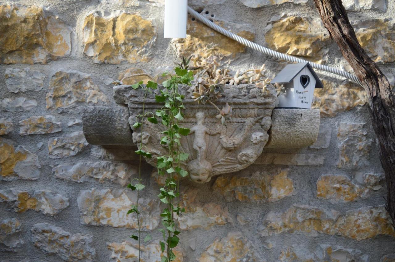 Visilo Stone House Villa Pucisca Eksteriør billede